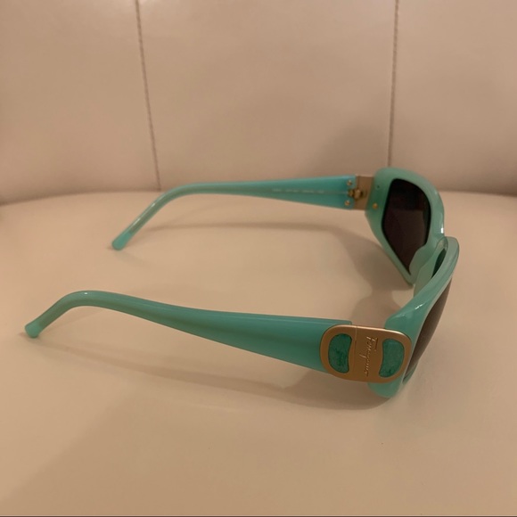 Salvatore Ferragamo Seafoam Designer Sunglasses - Picture 2 of 4
